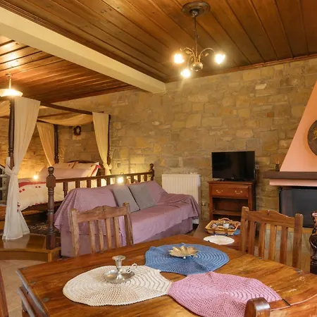 τα πέτρινα της ελάτης - Petrina Elatis Дом отдыха