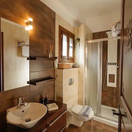 τα πέτρινα της ελάτης - Petrina Elatis *