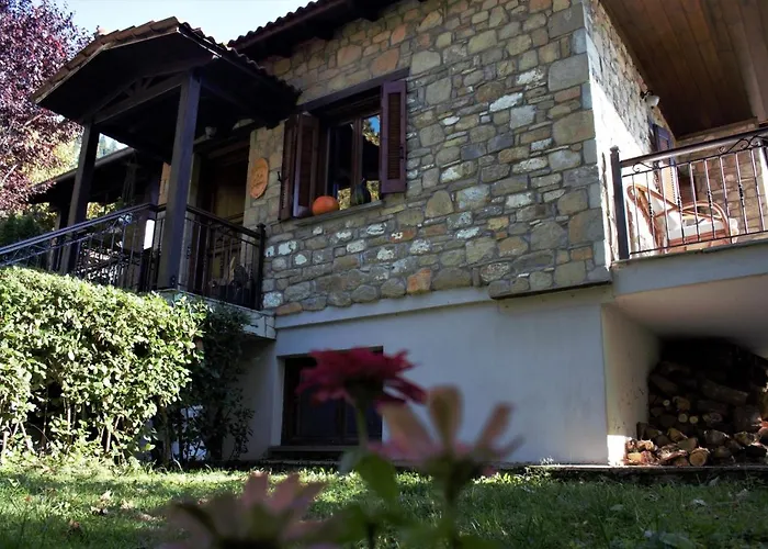 τα πέτρινα της ελάτης - Petrina Elatis Case de vacanță