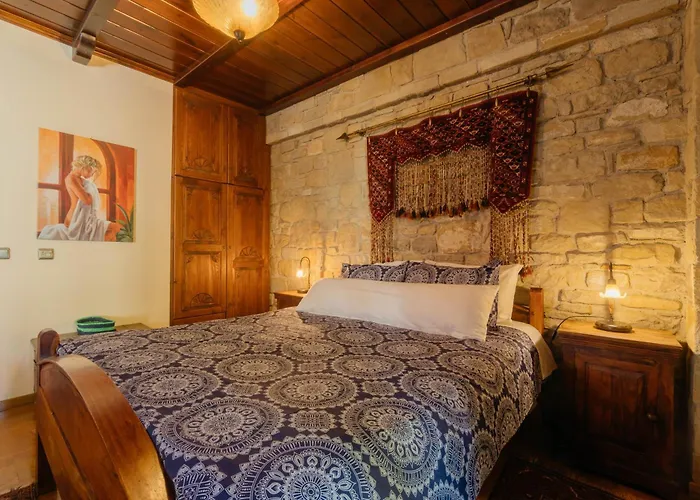 τα πέτρινα της ελάτης - Petrina Elatis