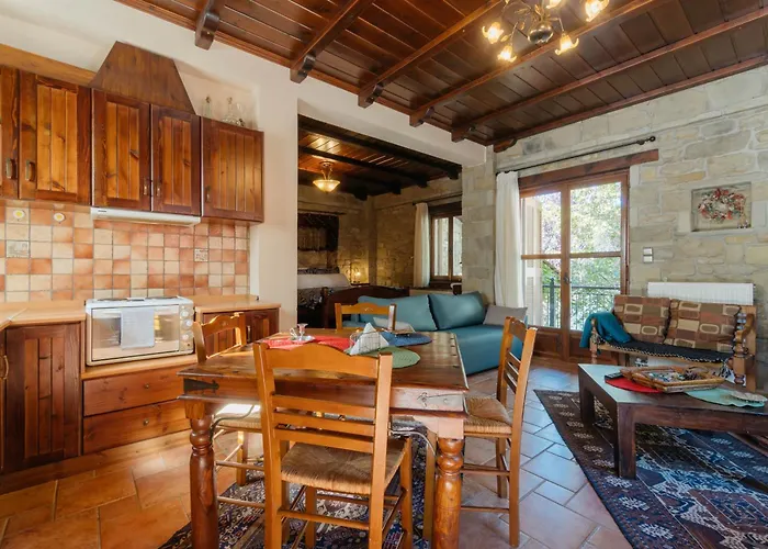 τα πέτρινα της ελάτης - Petrina Elatis *