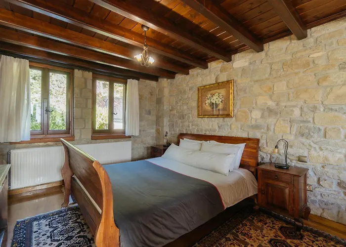 τα πέτρινα της ελάτης - Petrina Elatis Eláti