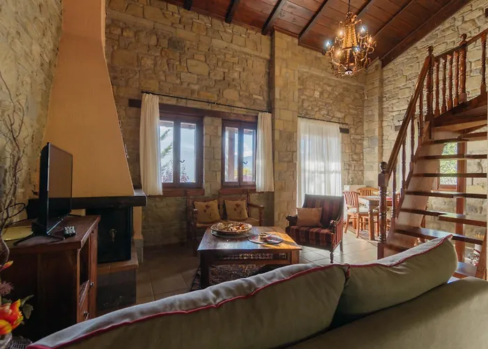 τα πέτρινα της ελάτης - Petrina Elatis Eláti