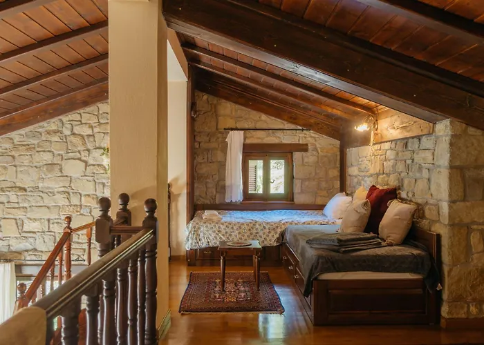 τα πέτρινα της ελάτης - Petrina Elatis Case de vacanță